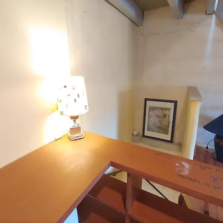 Charmante Maison Arlesienne A L'ombre Des Arenes, De 2 A 5p Holiday home *