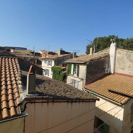 Charmante Maison Arlesienne A L'ombre Des Arenes, De 2 A 5p *